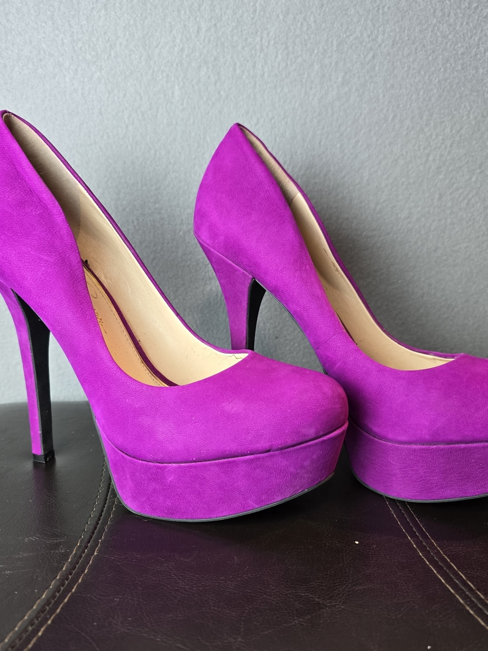 Jessica Simpson Fuchsia Suede Platform Pumps Size 8.5